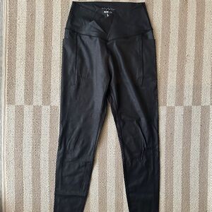 Popflex Active x Wendy’s Lookbook Limitless Leggings 25”